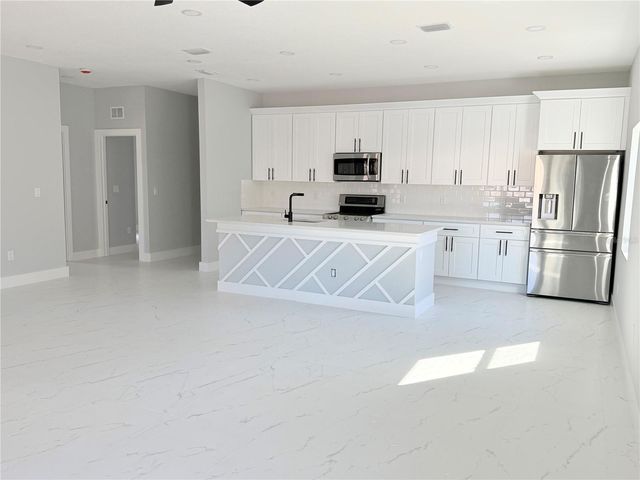 3012 19TH AVENUE S, St Petersburg, FL 33712