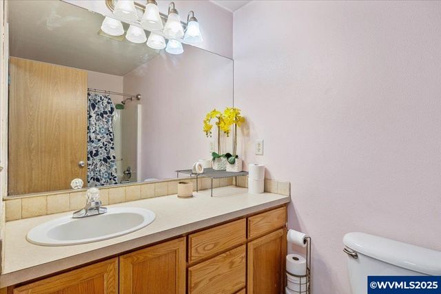 4223 Donalyn Ne St, Salem, OR 97301