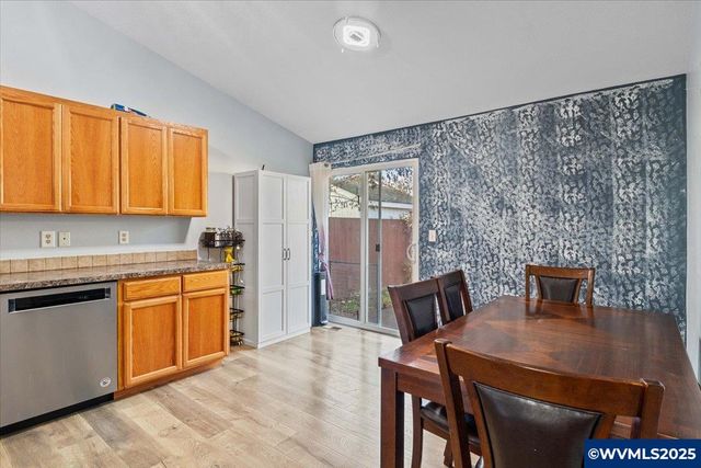 4223 Donalyn Ne St, Salem, OR 97301