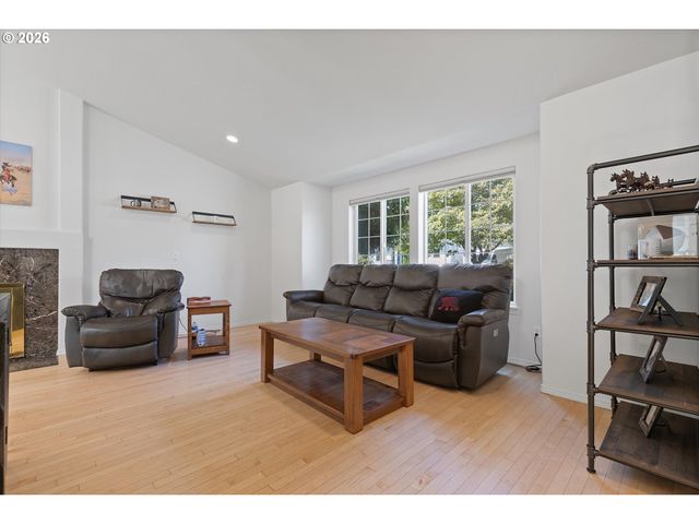 20 Nw WILSON Ave, Gresham, OR 97030