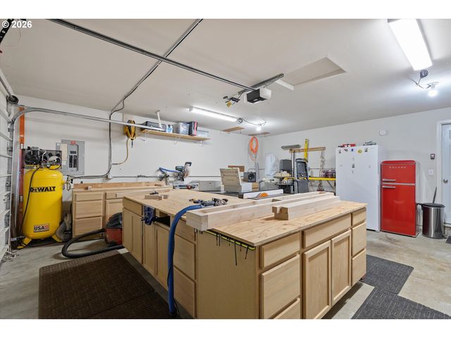 20 Nw WILSON Ave, Gresham, OR 97030