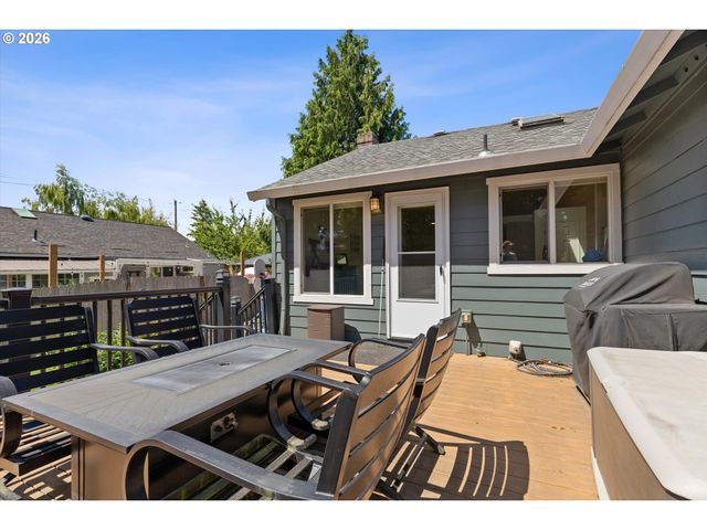 20 Nw WILSON Ave, Gresham, OR 97030