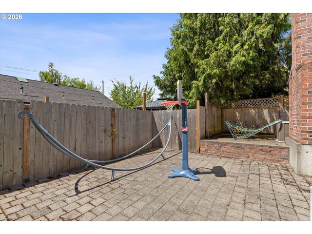20 Nw WILSON Ave, Gresham, OR 97030