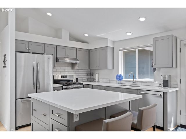 20 Nw WILSON Ave, Gresham, OR 97030