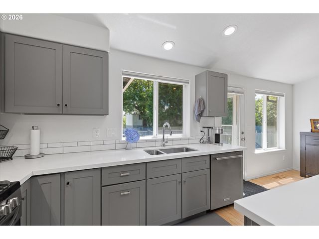 20 Nw WILSON Ave, Gresham, OR 97030