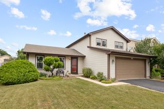1842 Hawk Lane, Elk Grove Village, IL 60007