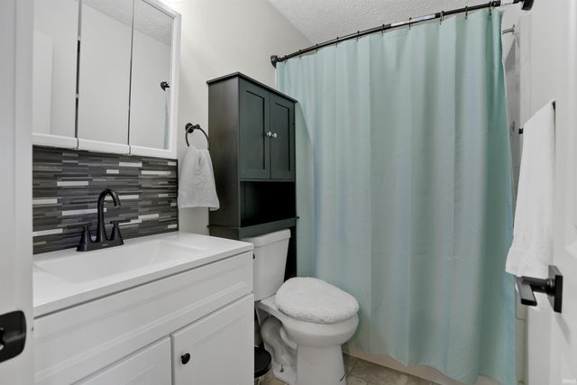 655 Bonnie View Drive, Evansville, IN 47715