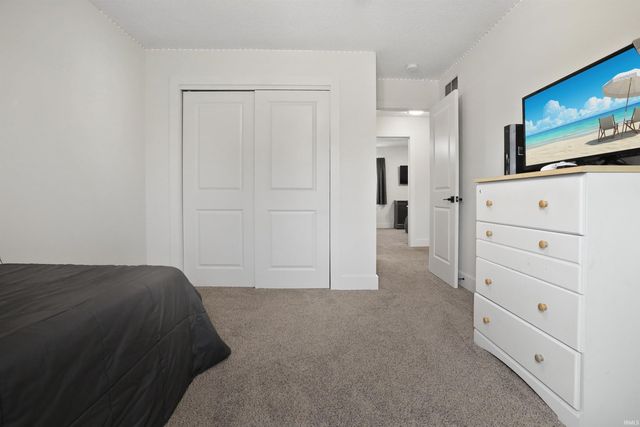 655 Bonnie View Drive, Evansville, IN 47715