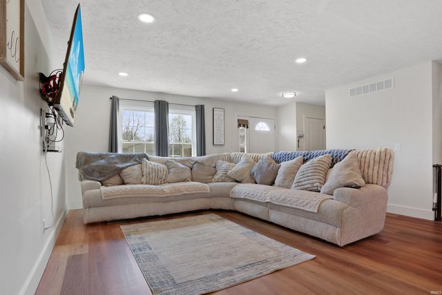 655 Bonnie View Drive, Evansville, IN 47715