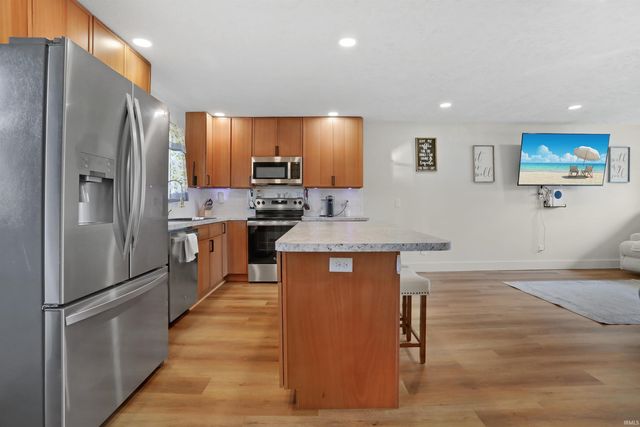 655 Bonnie View Drive, Evansville, IN 47715