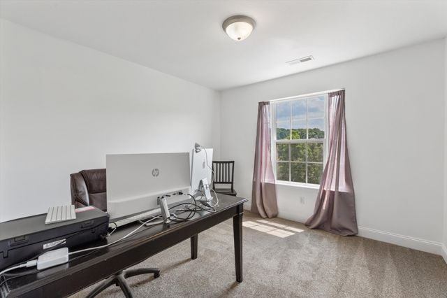 241 Hillside Ln, Lenoir City, TN 37771