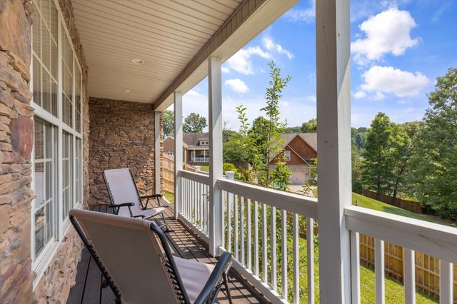241 Hillside Ln, Lenoir City, TN 37771