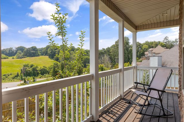 241 Hillside Ln, Lenoir City, TN 37771