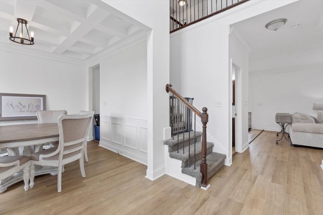 241 Hillside Ln, Lenoir City, TN 37771