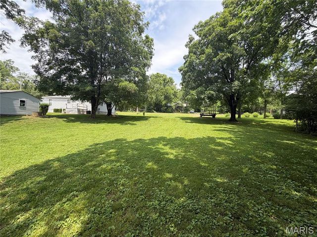 9014 Beach Drive, French Village, MO 63036