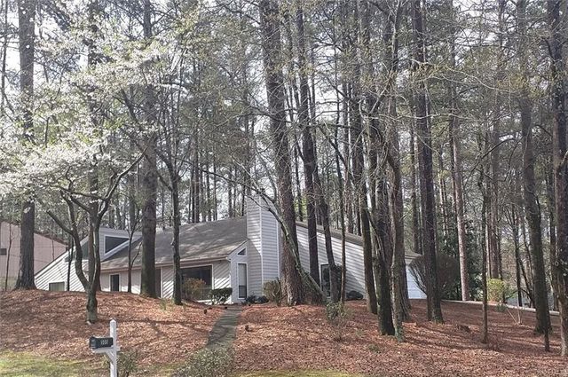505 Summerhill Place, Alpharetta, GA 30022