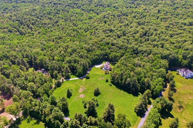 312 Beartown Road, Manchester, VT 05255