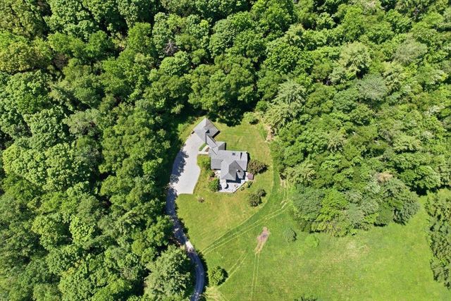 312 Beartown Road, Manchester, VT 05255