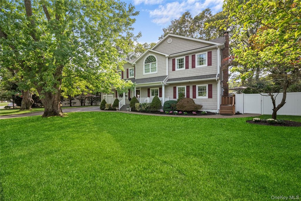 314 Brookville Avenue, Islip, NY 11751