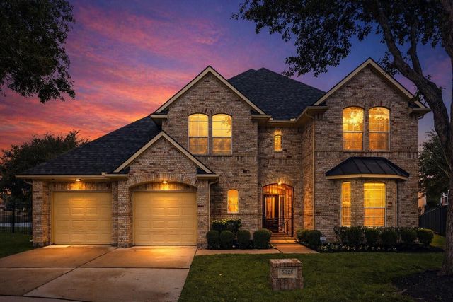 5126 Beacon Point, Sugar Land, TX 77479