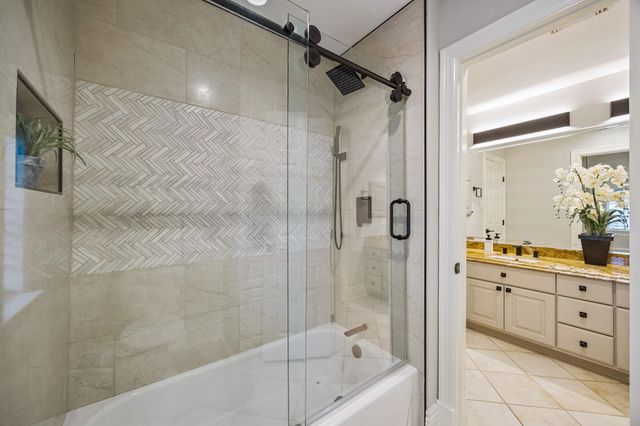 5126 Beacon Point, Sugar Land, TX 77479