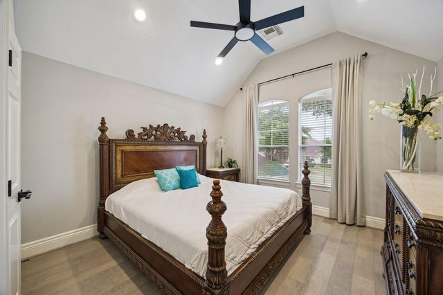 5126 Beacon Point, Sugar Land, TX 77479