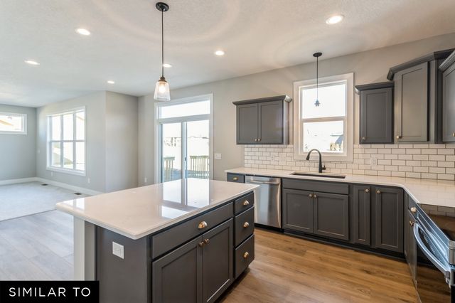 2720 SE Florence Drive, Waukee, IA 50263