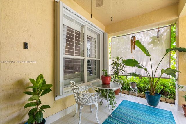 16350 SW 11th St, Pembroke Pines, FL 33027