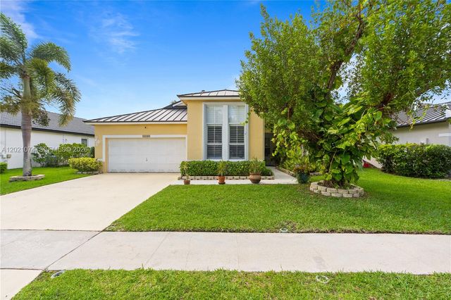 16350 SW 11th St, Pembroke Pines, FL 33027