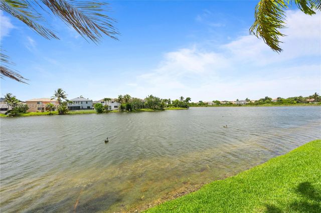 16350 SW 11th St, Pembroke Pines, FL 33027