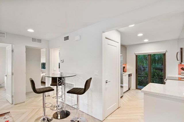 215 N Swinton Avenue, Delray Beach, FL 33444