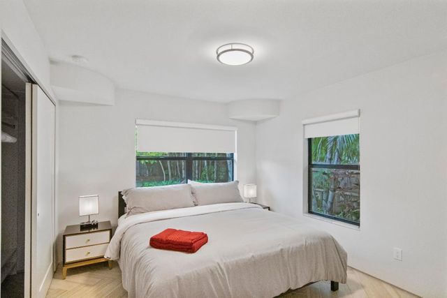 215 N Swinton Avenue, Delray Beach, FL 33444