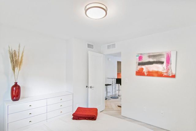 215 N Swinton Avenue, Delray Beach, FL 33444