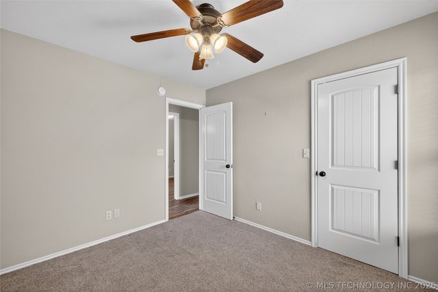 12428 E 128th Street N, Collinsville, OK 74021