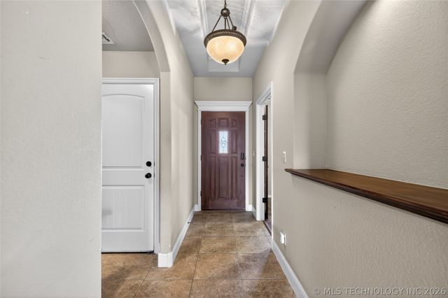 12428 E 128th Street N, Collinsville, OK 74021