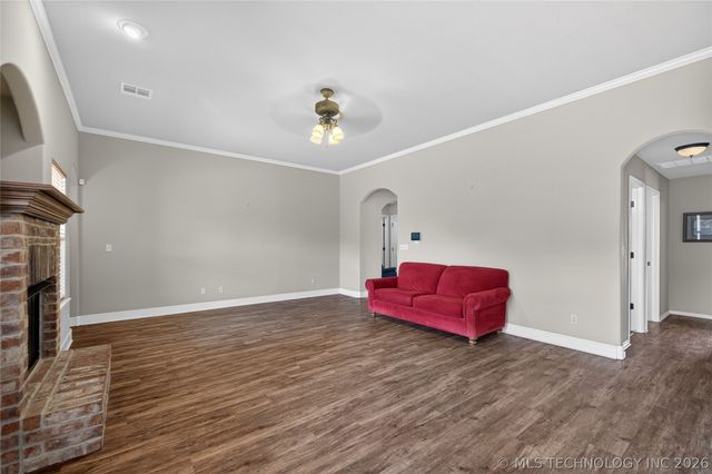 12428 E 128th Street N, Collinsville, OK 74021