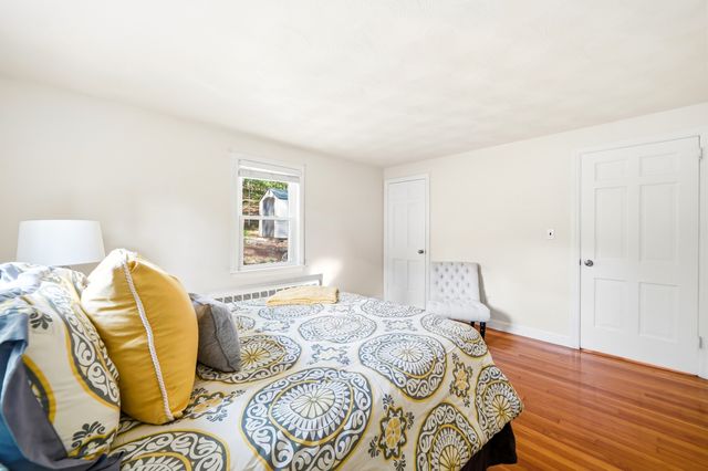 6 Brookside Ave, Lexington, MA 02421
