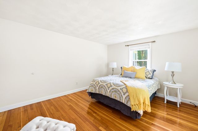 6 Brookside Ave, Lexington, MA 02421