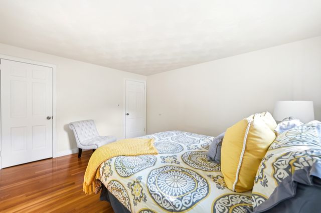 6 Brookside Ave, Lexington, MA 02421