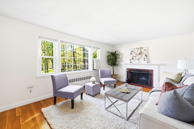 6 Brookside Ave, Lexington, MA 02421