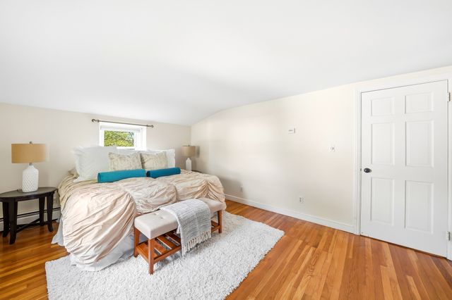 6 Brookside Ave, Lexington, MA 02421