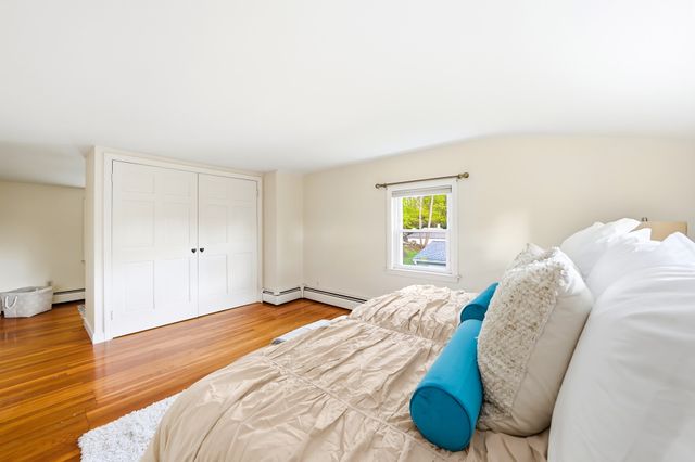 6 Brookside Ave, Lexington, MA 02421