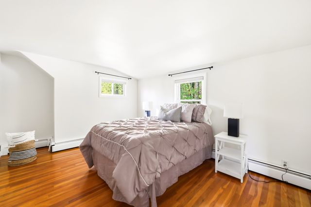 6 Brookside Ave, Lexington, MA 02421