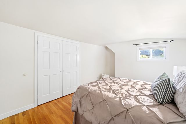6 Brookside Ave, Lexington, MA 02421