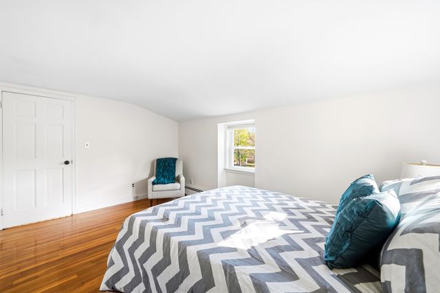 6 Brookside Ave, Lexington, MA 02421