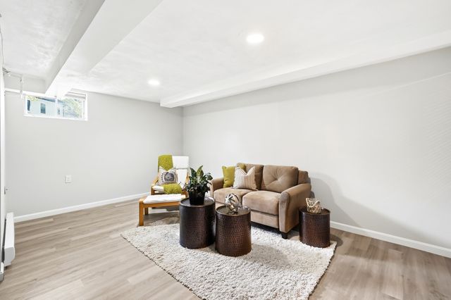 6 Brookside Ave, Lexington, MA 02421