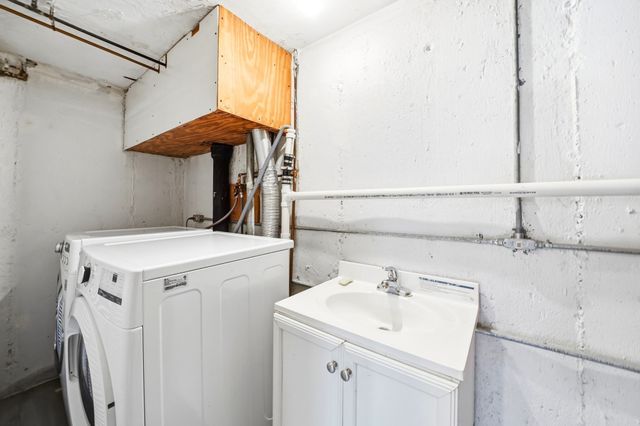 6 Brookside Ave, Lexington, MA 02421