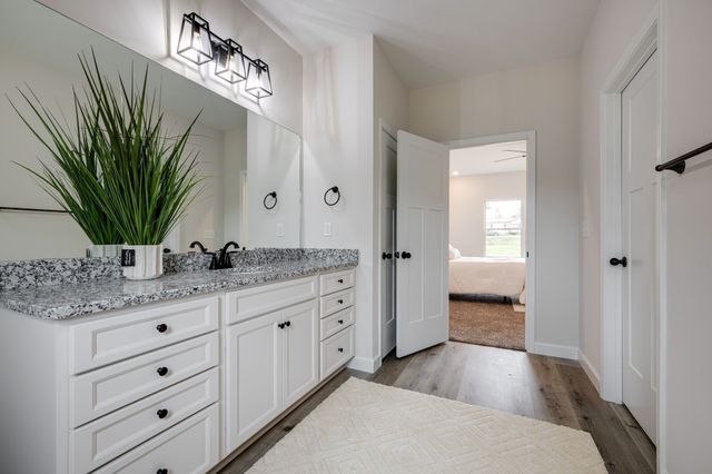 835 Wells Road, Dickson, TN 37055