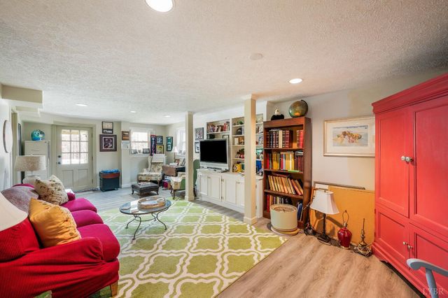 3609 Willow Lawn Drive, Lynchburg, VA 24503