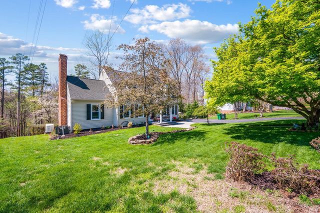 3609 Willow Lawn Drive, Lynchburg, VA 24503